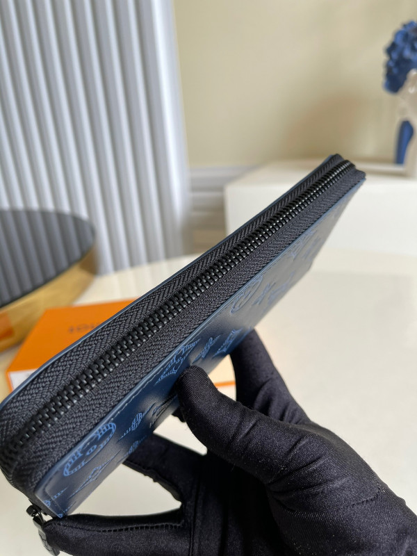 l0*is V*t0n zippy wallet