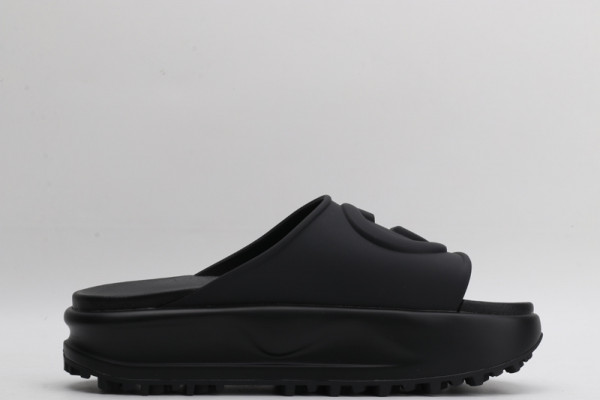 G*u*i slide with interlocking g