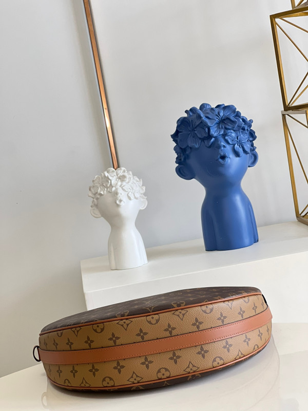 l0*is V*t0n loop hobo