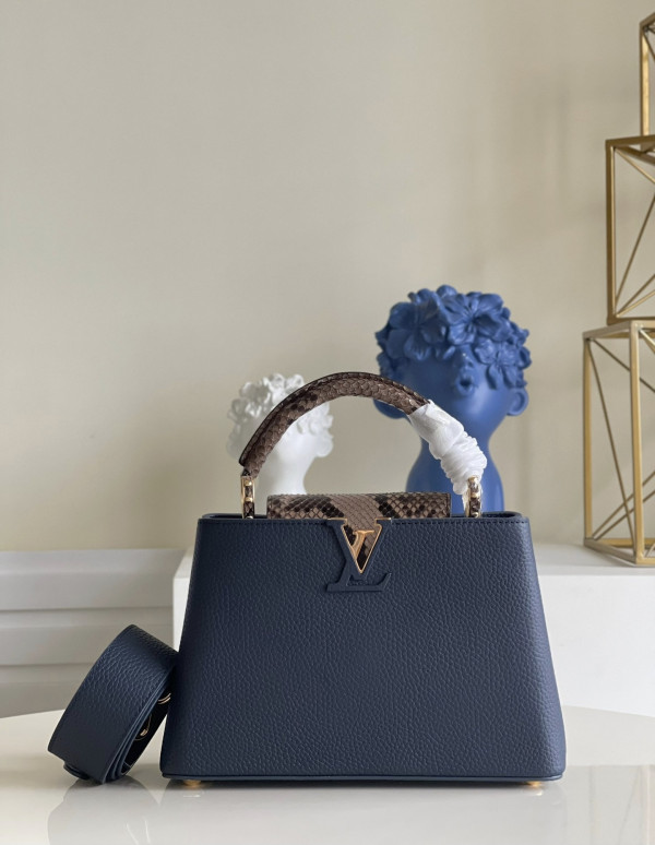 l0*is V*t0n capucines bb