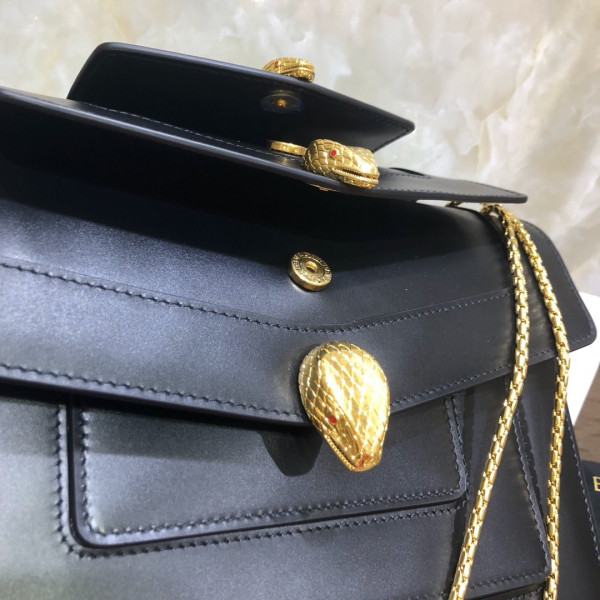 ale*d*r wang x B*l*ai