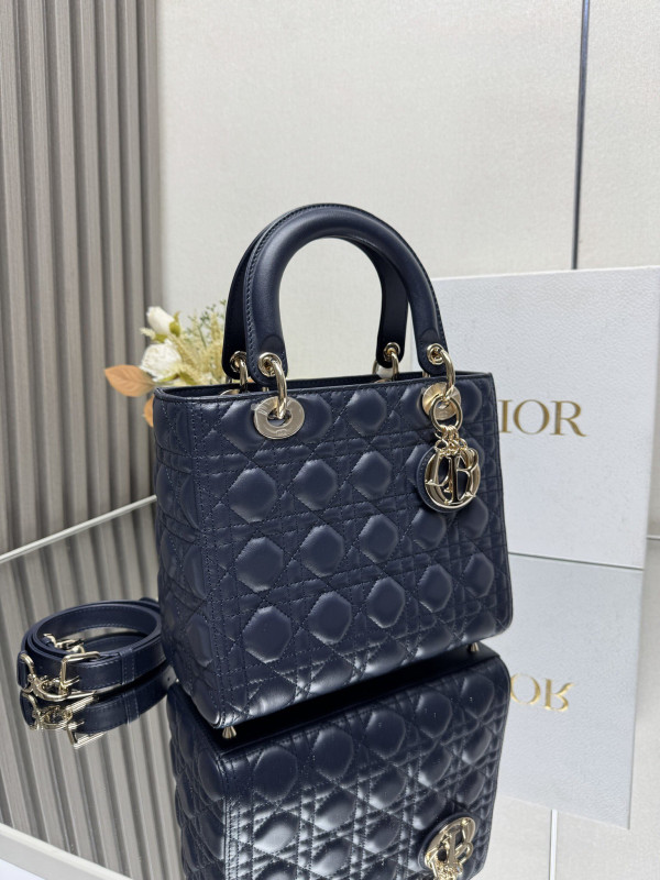 LADY DIRO MEDIUM LAMBSKIN - 24CM