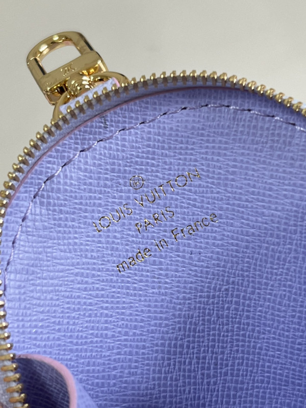 l0*is V*t0n onthego pm