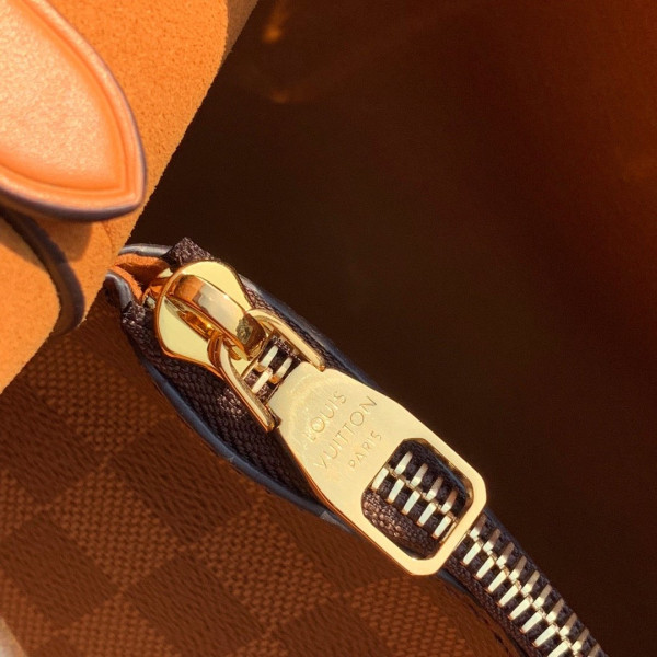 l0*is V*t0n nÉonoÉ