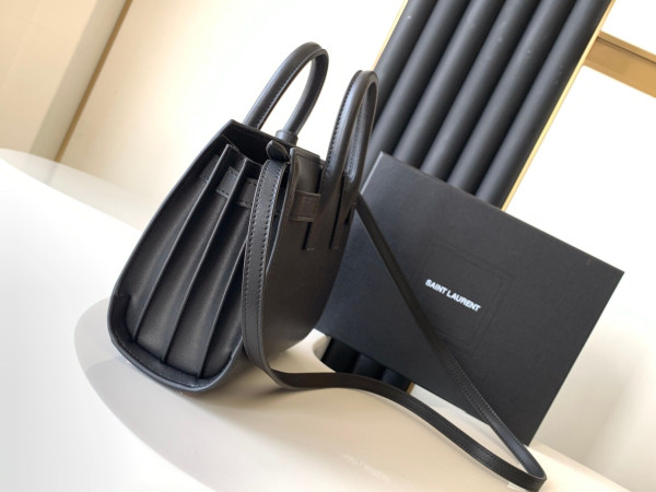 Y*L sac de jour nano in smooth leather