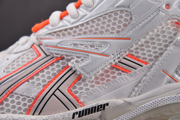 Ba*len*cia*ga runner