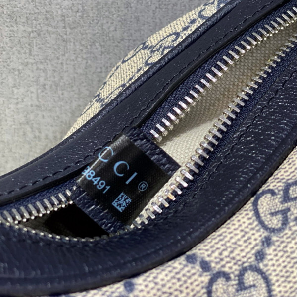 G*u*i attache small shoulder bag