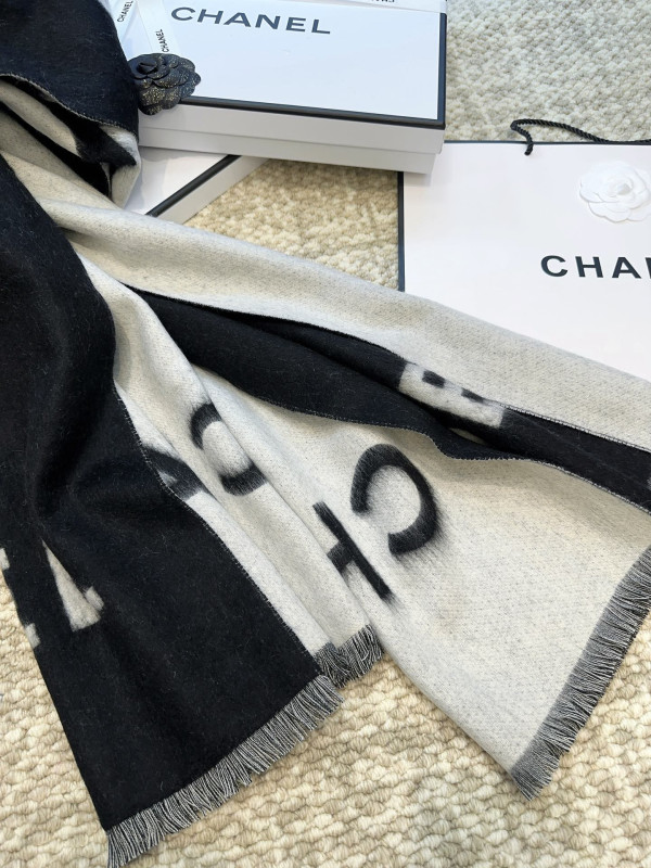 CL Scarf