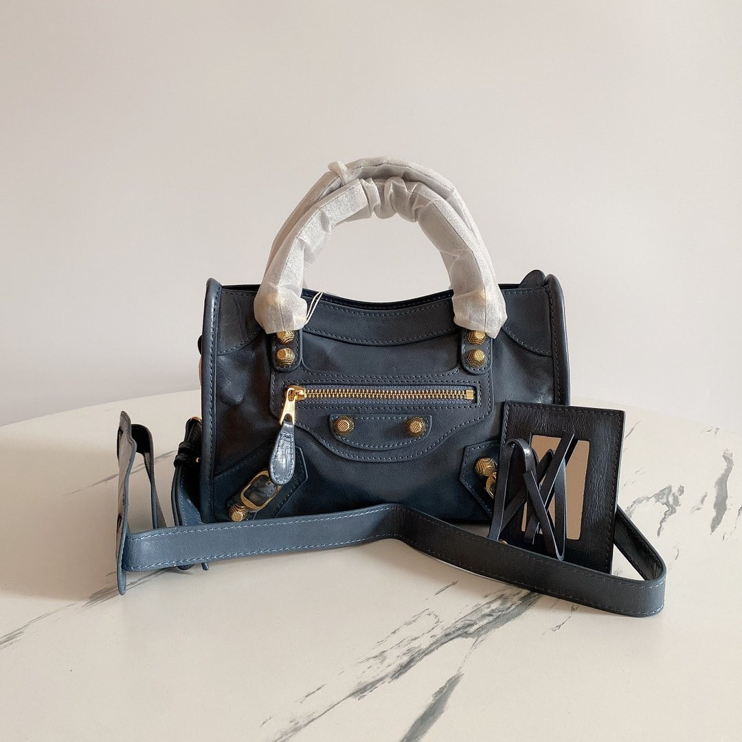 Ba*len*cia*ga classic city